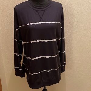 EUC women’s long sleeved top